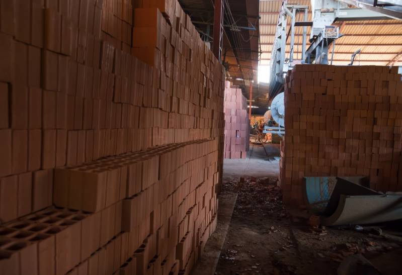 Bloco de Cerâmica Direto da Fabrica Santana do Parnaíba - Bloco de Cerâmica 8 Furos